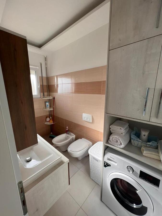 Soleil Apartment With Sunbed & Umbrella Вльора Екстер'єр фото
