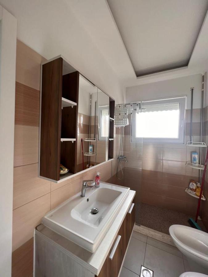 Soleil Apartment With Sunbed & Umbrella Вльора Екстер'єр фото
