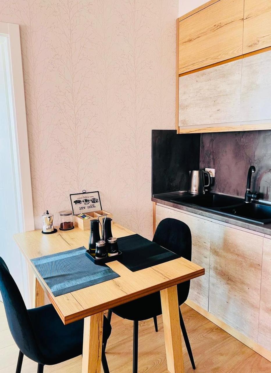 Soleil Apartment With Sunbed & Umbrella Вльора Екстер'єр фото